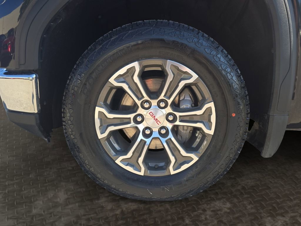 Used 2025 GMC Sierra 1500 SLT RWD image 9