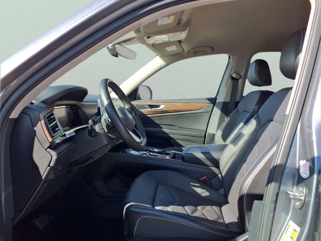 Used 2024 Volkswagen Atlas SE image 20