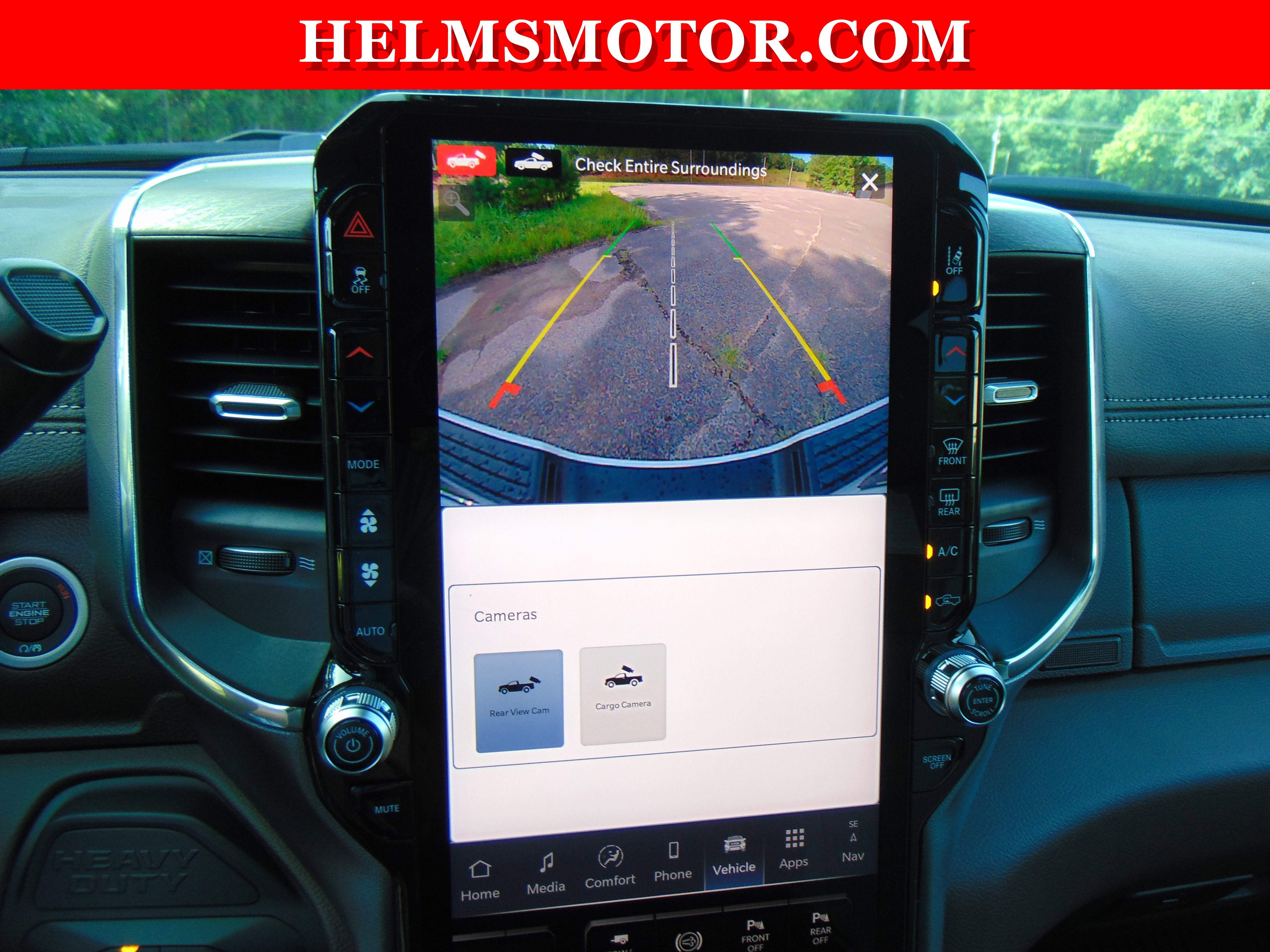 New 2025 RAM 2500 Laramie AWD/4WD image 31