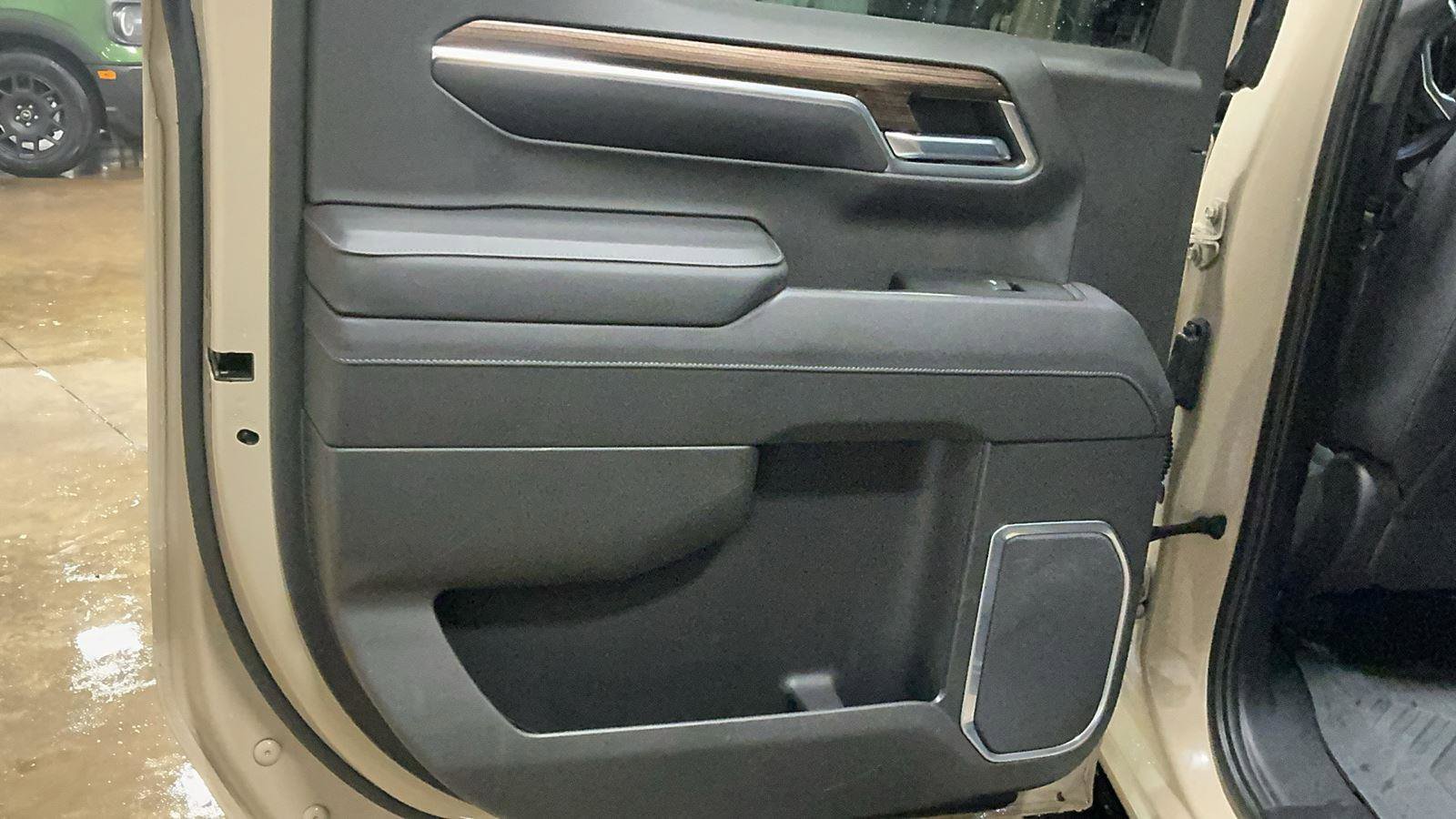 Used 2023 Chevrolet Silverado 1500 LT Trail Boss image 17