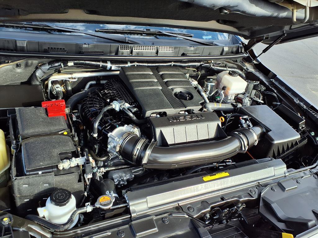 Used 2025 Nissan Frontier SV image 33