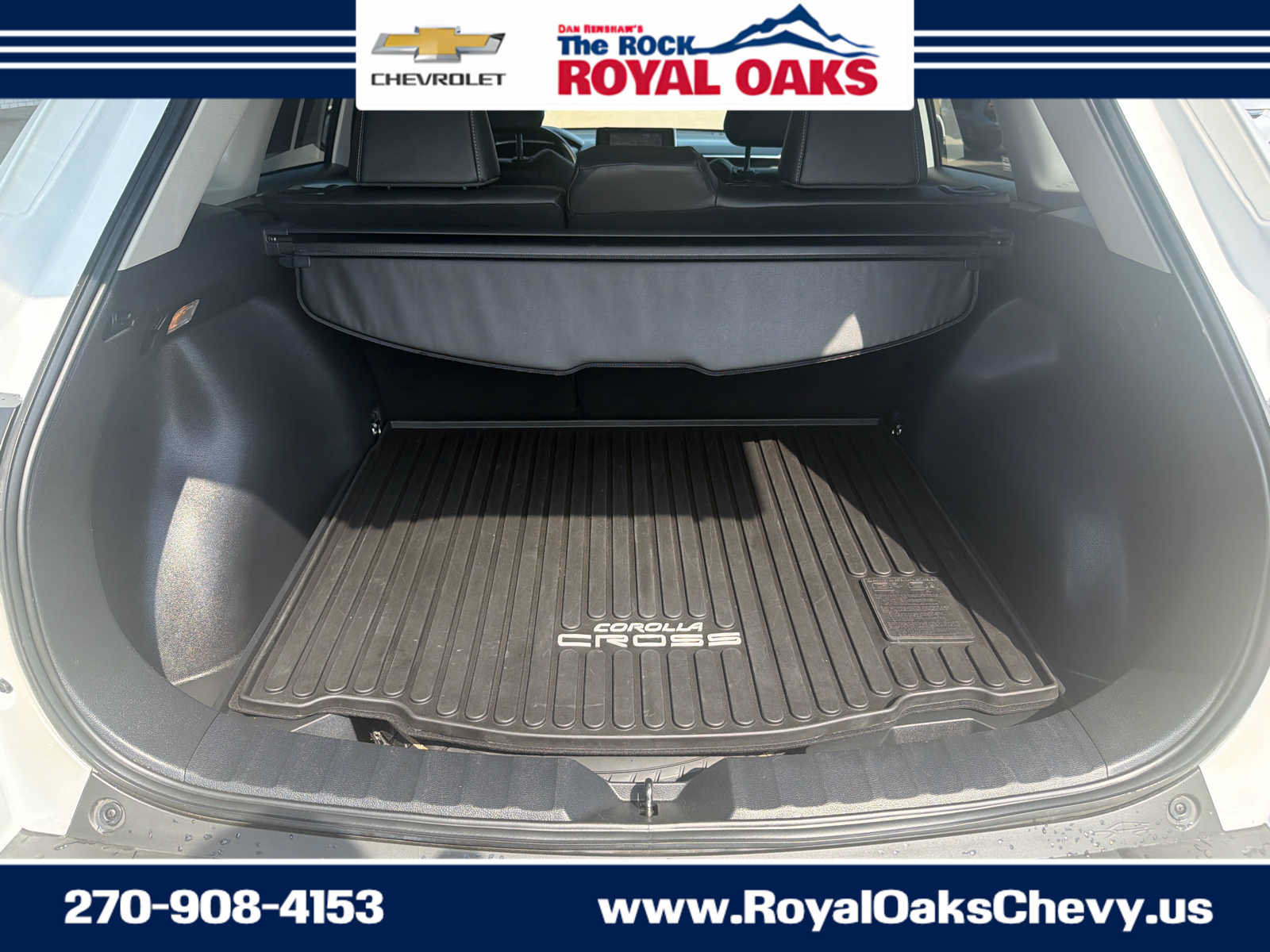 Used 2022 Toyota Corolla Cross XLE w/ Convenience Package AWD/4WD image 27