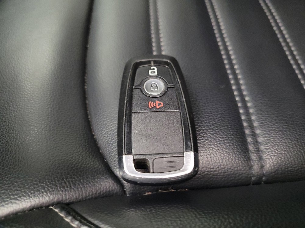 Used 2023 Ford Edge SEL image 32