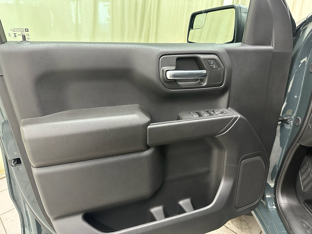 New 2026 Chevrolet Silverado 1500 Custom Trail Boss w/ LPO, Dark Essentials Package image 41