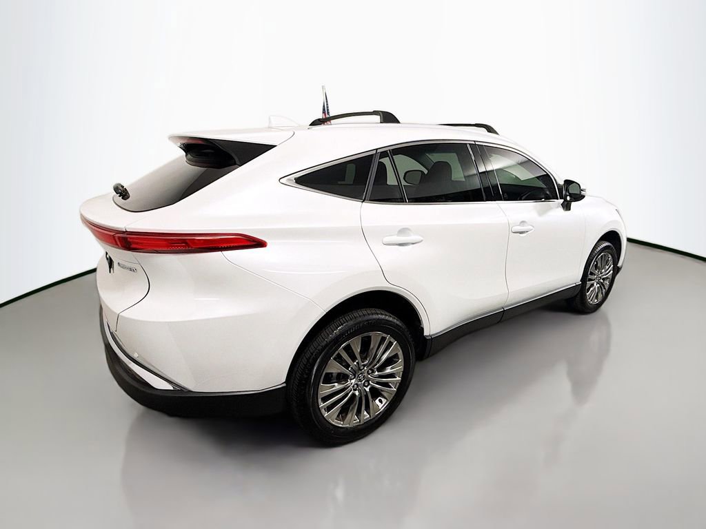 Used 2024 Toyota Venza Limited image 7