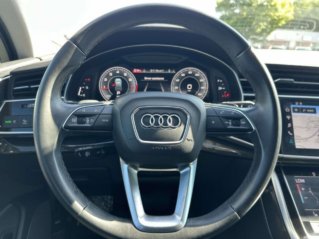 Used 2023 Audi Q7 2.0T Premium w/ Convenience Package AWD/4WD image 24