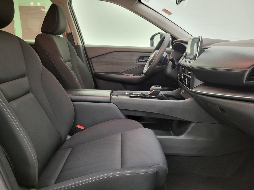 Used 2023 Nissan Rogue S FWD image 29