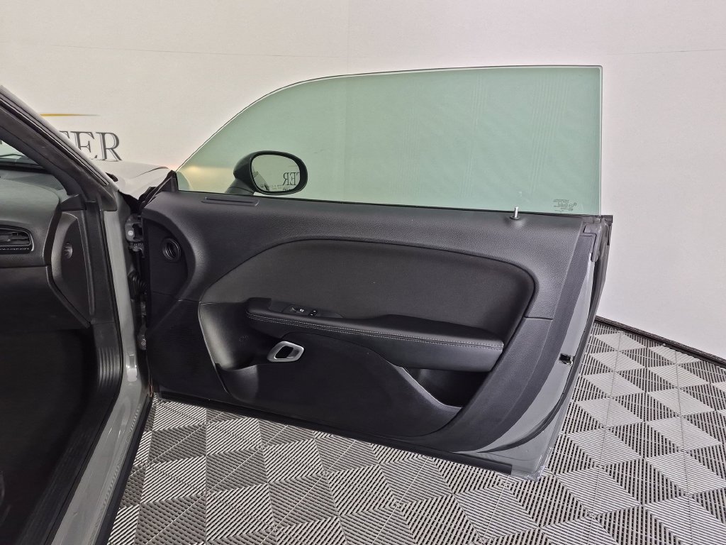 Used 2019 Dodge Challenger R/T w/ Blacktop Package RWD image 31