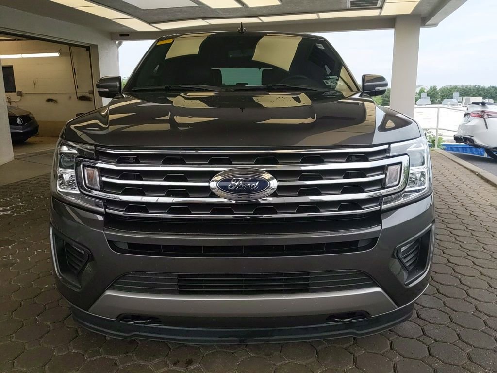 Used 2020 Ford Expedition XLT w/ Equipment Group 202A AWD/4WD image 2