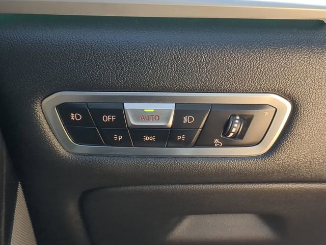 Used 2021 BMW X7 xDrive40i w/ Premium Package AWD/4WD image 32