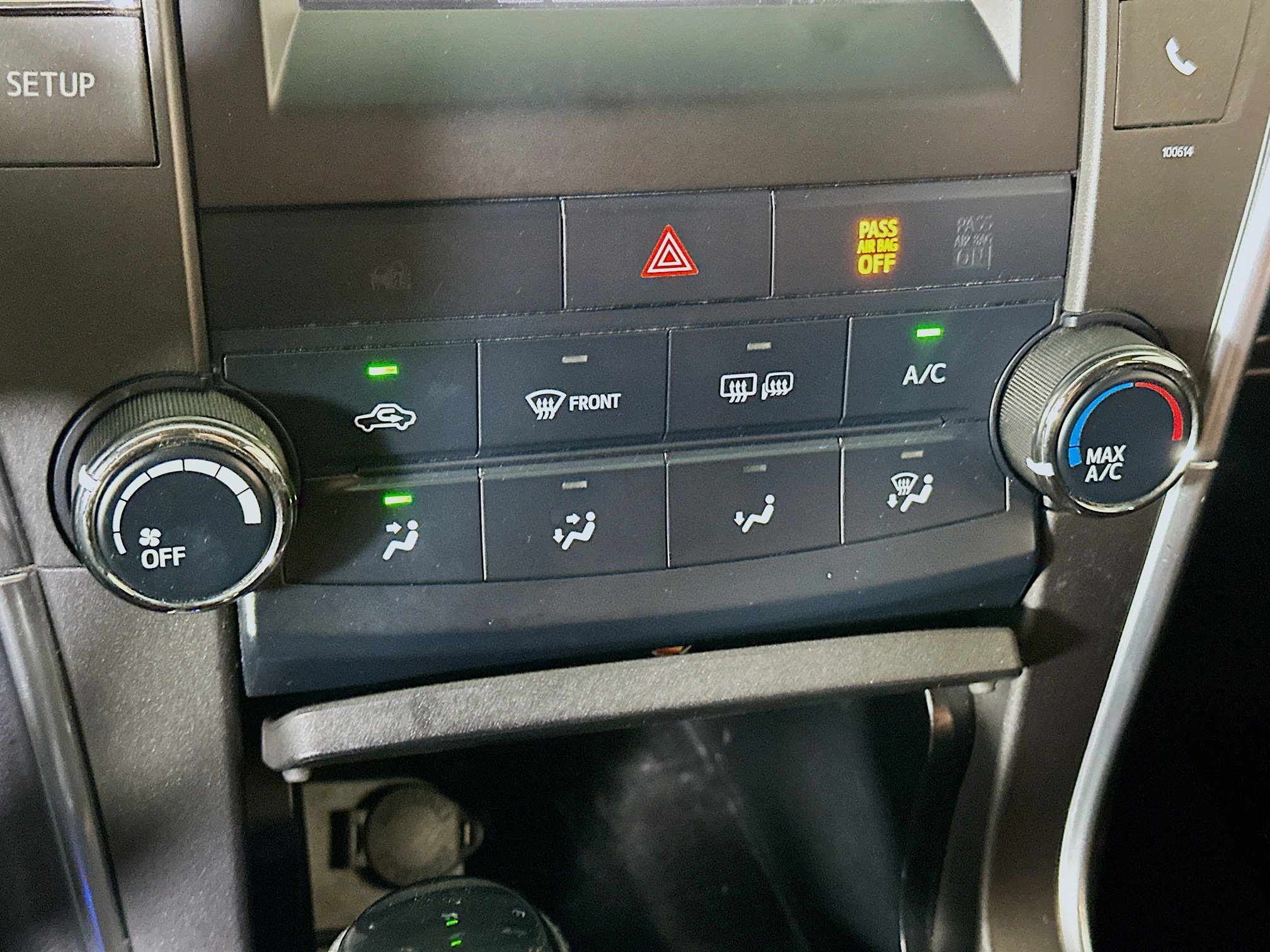 Used 2017 Toyota Camry SE FWD image 23