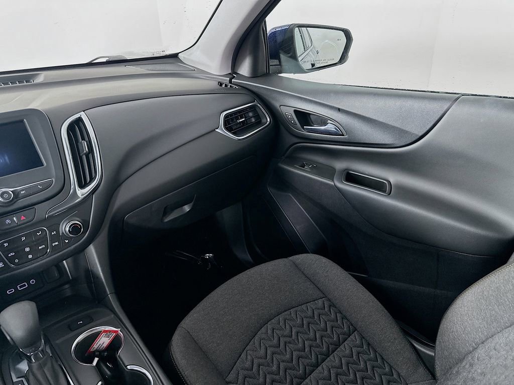 Used 2023 Chevrolet Equinox LT image 31