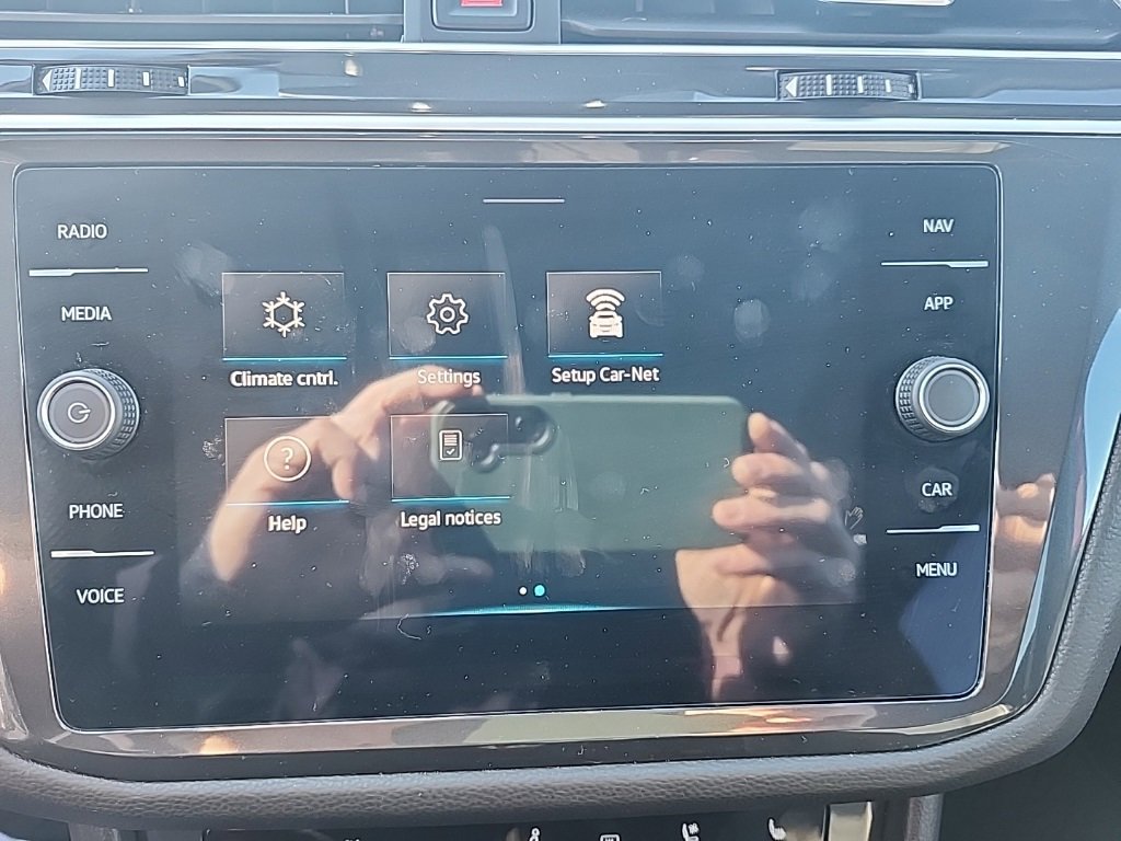 Used 2024 Volkswagen Tiguan SEL R-Line image 27