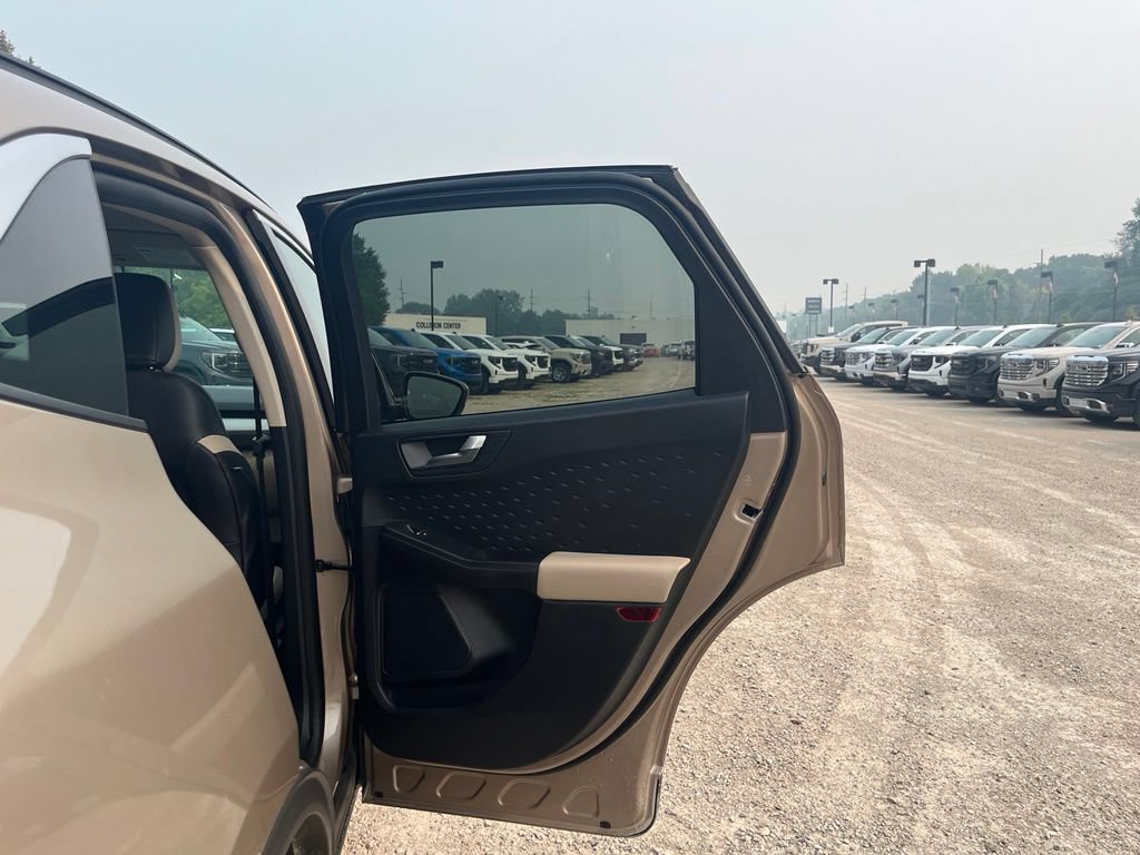 Used 2020 Ford Escape SEL AWD/4WD image 32