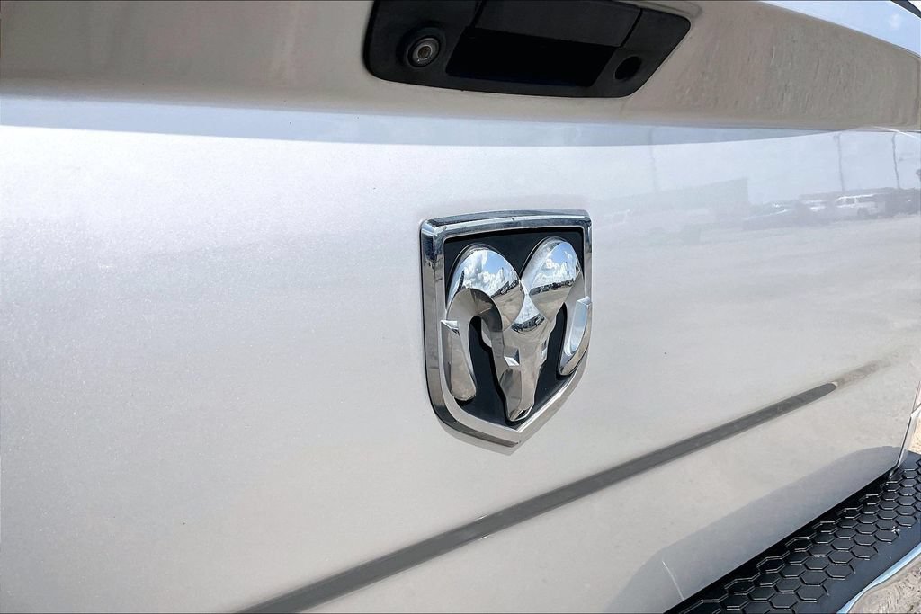 Used 2014 RAM 1500 Laramie w/ Convenience Group AWD/4WD image 27