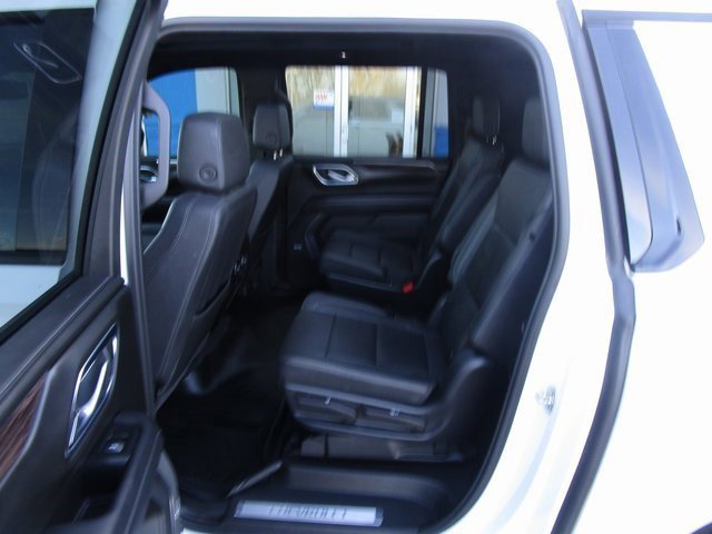 Certified 2023 Chevrolet Suburban Z71 w/ Luxury Package image 23