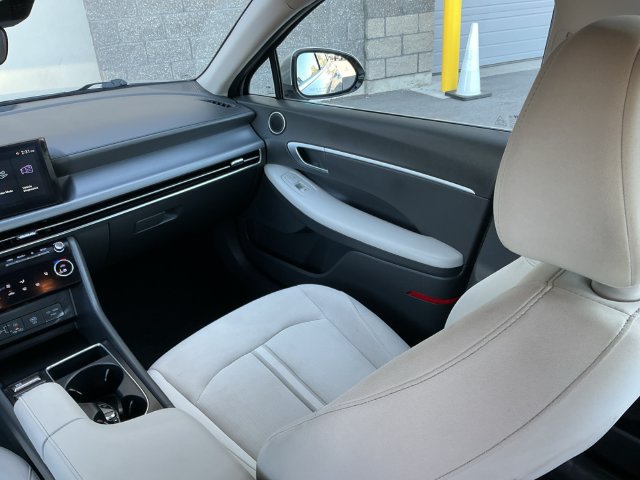 Used 2025 Hyundai Sonata SEL FWD image 30