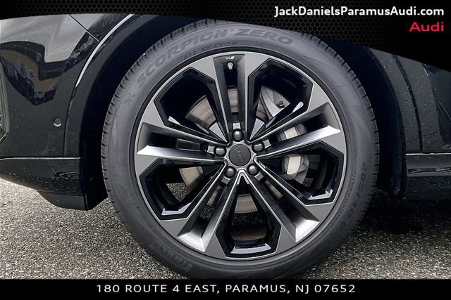 New 2026 Audi Q7 3.0T Premium Plus AWD/4WD image 11