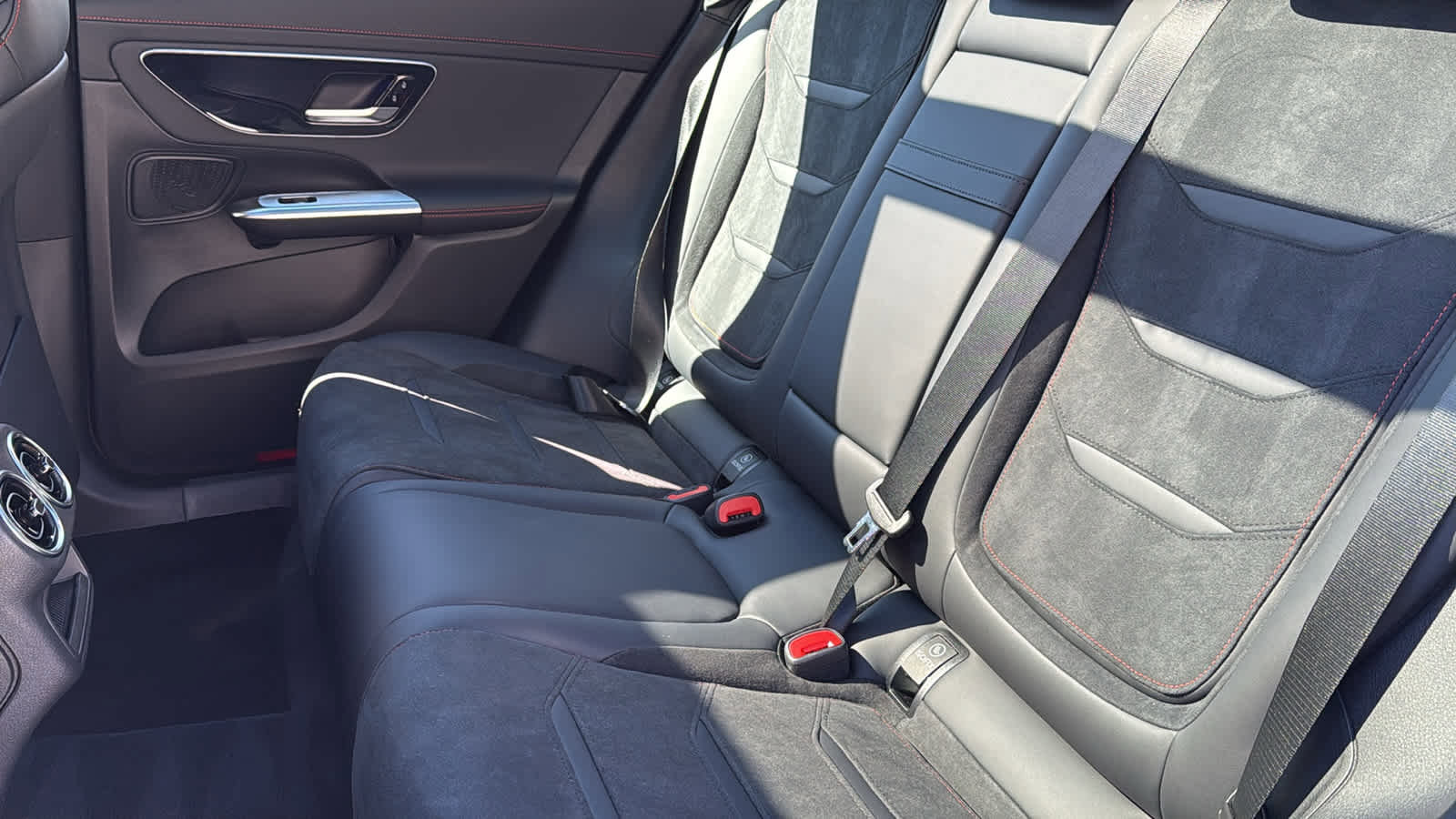 New 2026 Mercedes-Benz GLC 43 AMG 4MATIC image 32