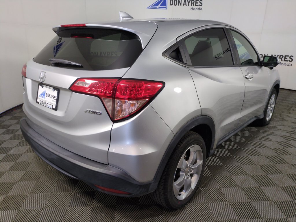 Used 2016 Honda HR-V EX image 7