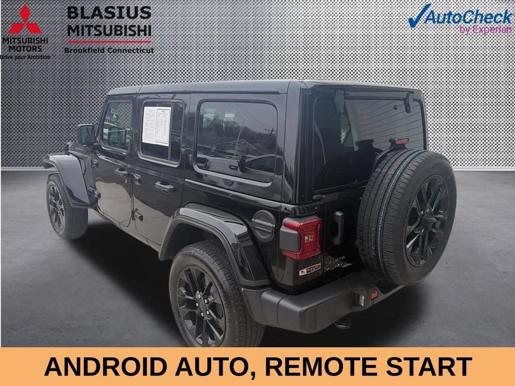 Used 2025 Jeep Wrangler Unlimited Sahara w/ Safety Group AWD/4WD image 9