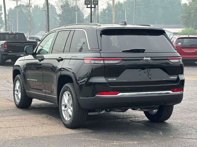 New 2026 Jeep Grand Cherokee Laredo X AWD/4WD image 14