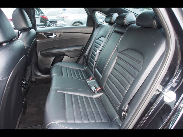 Used 2022 Kia Forte GT-Line w/ GT-Line Premium Package FWD image 19