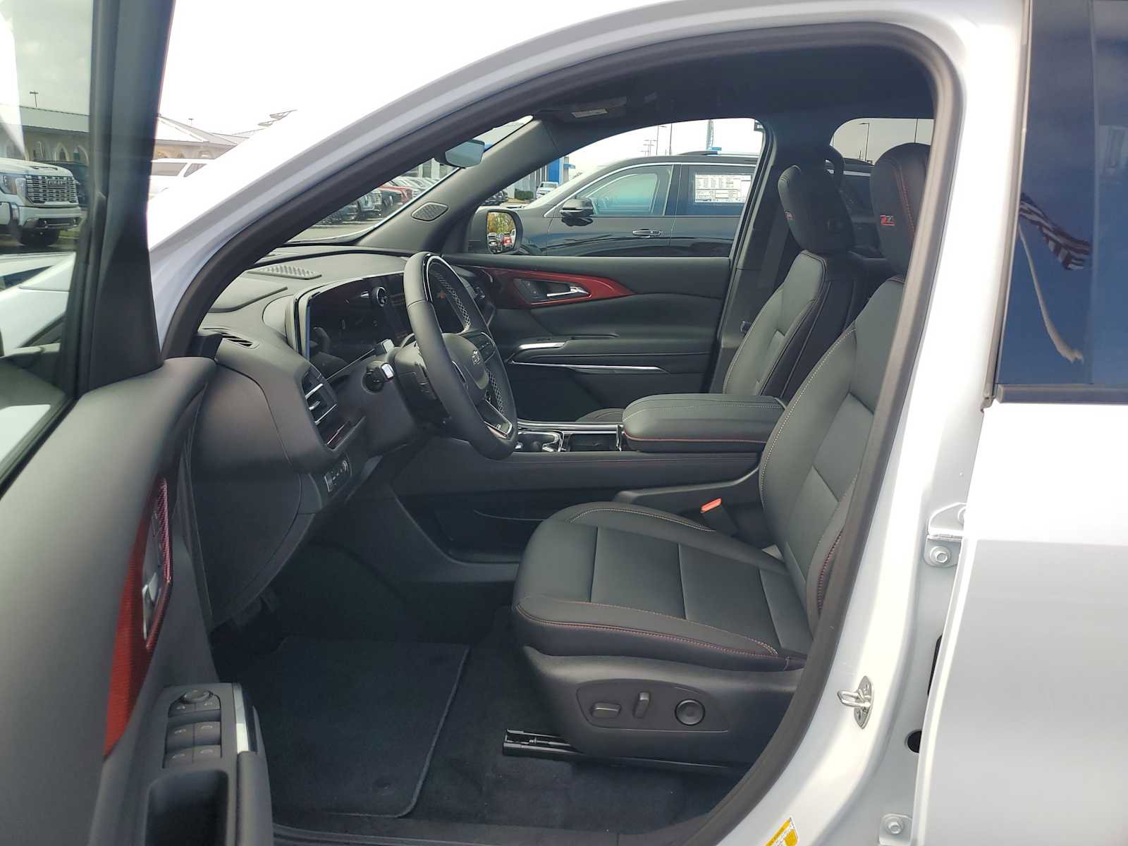 New 2026 Chevrolet Traverse Z71 w/ Enhanced Driving Package image 13