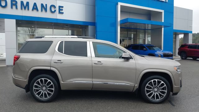 Used 2022 GMC Acadia Denali w/ Denali Ultimate Package AWD/4WD image 3