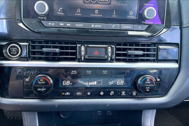 Used 2024 Nissan Pathfinder SV image 15