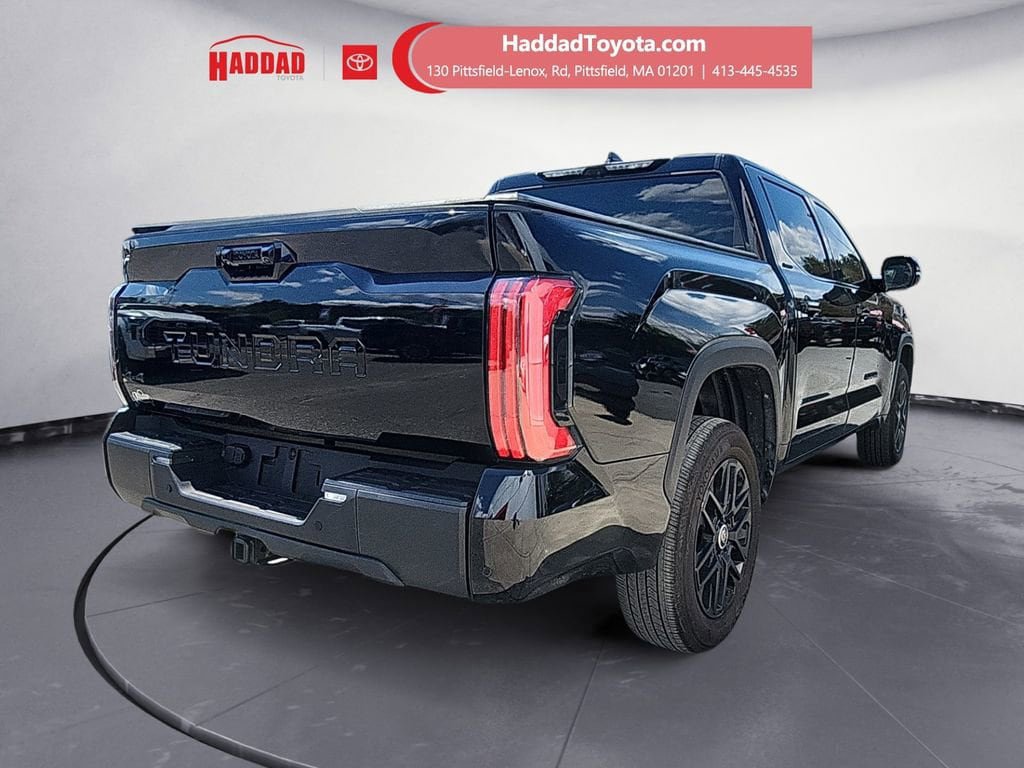 Used 2024 Toyota Tundra Limited AWD/4WD image 6