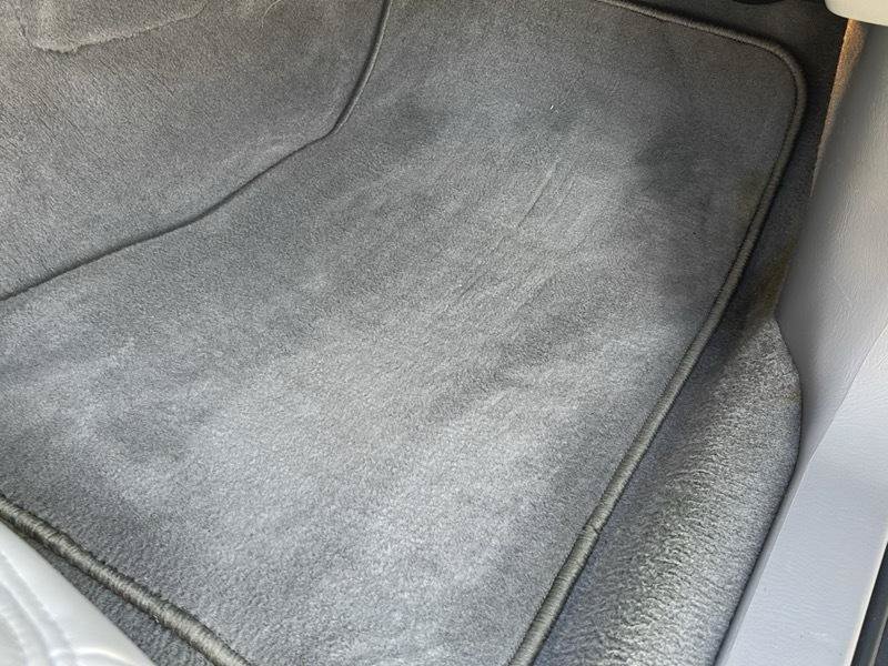 Used 1999 Lincoln Town Car Signature RWD image 45