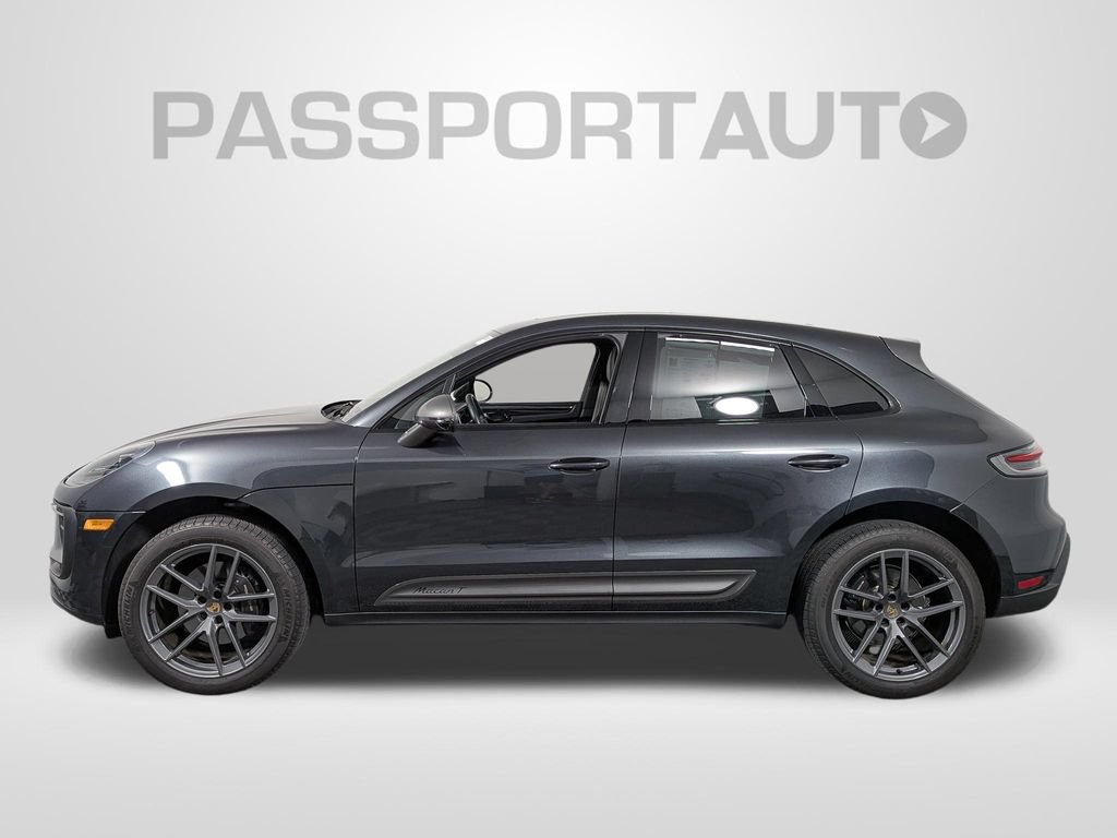 Used 2025 Porsche Macan AWD/4WD image 2