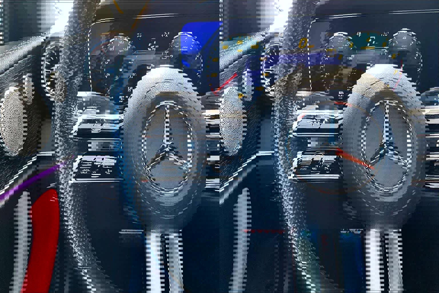 Used 2022 Mercedes-Benz E 450 Coupe image 23