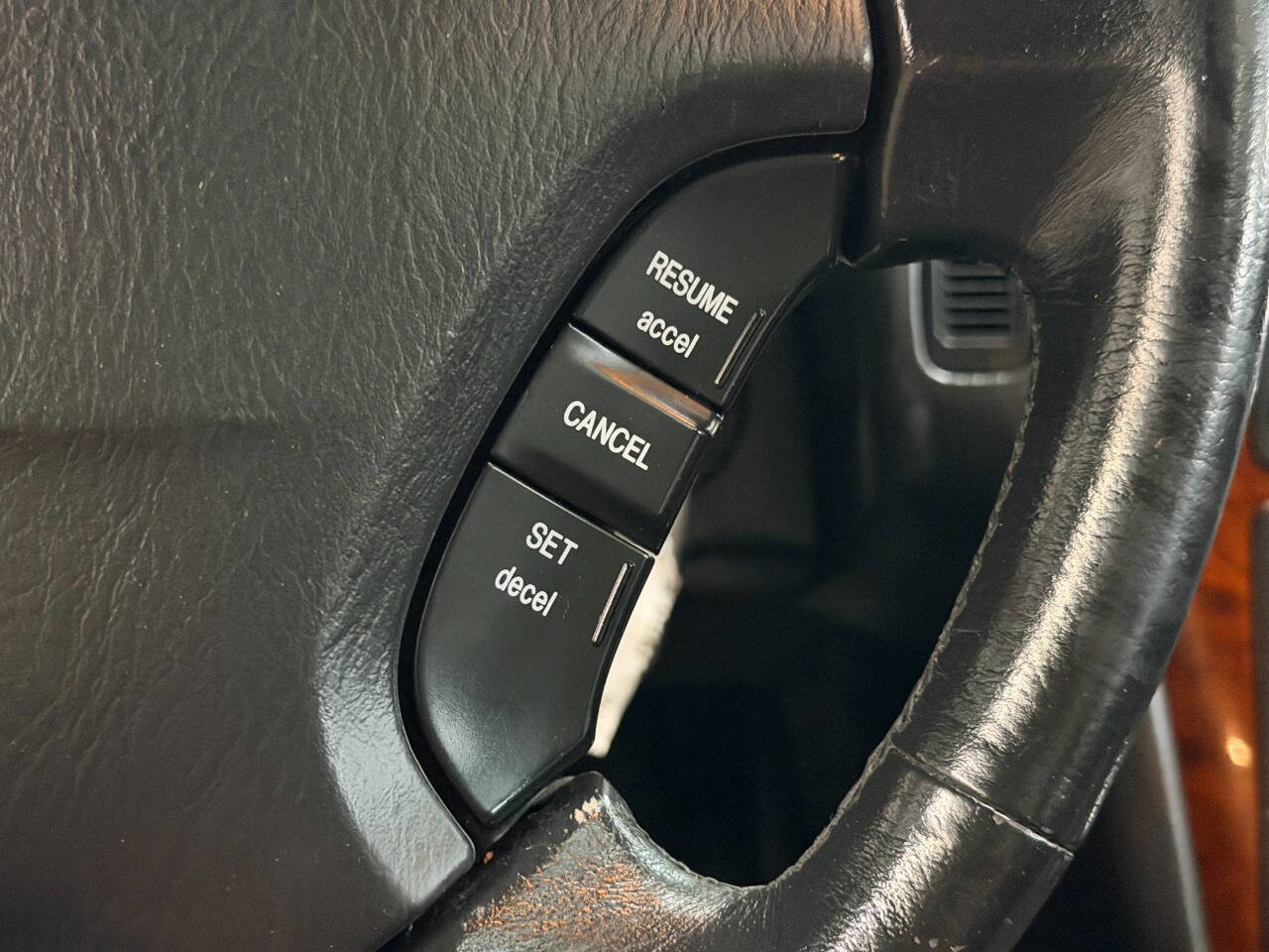 Used 2002 Acura RL image 34