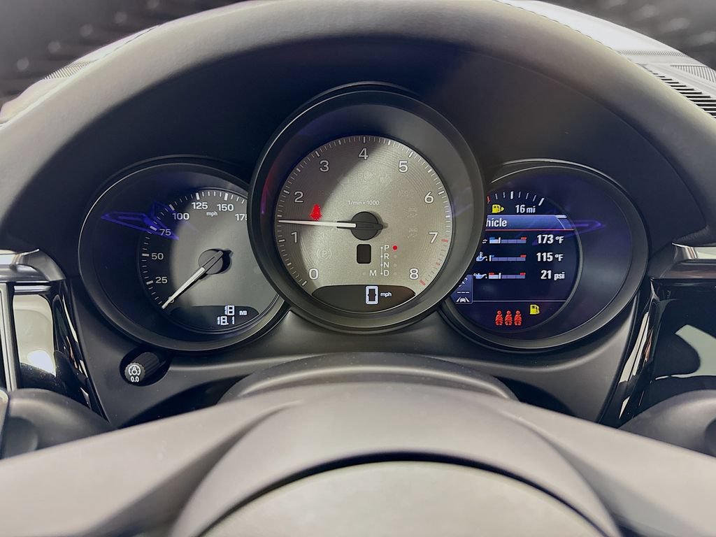 New 2026 Porsche Macan S AWD/4WD image 17