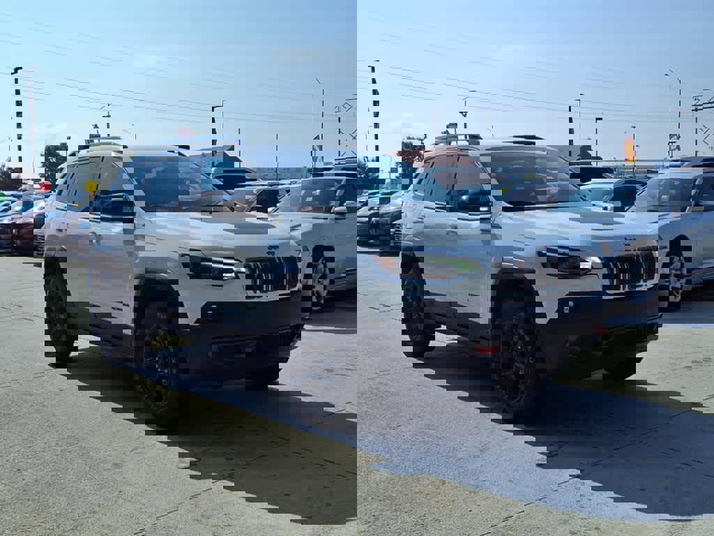 Used 2022 Jeep Cherokee Trailhawk w/ Comfort/Convenience Group image 7