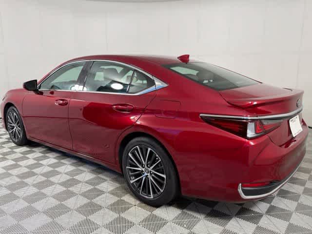 Used 2025 Lexus ES 300h w/ Premium Package FWD image 4