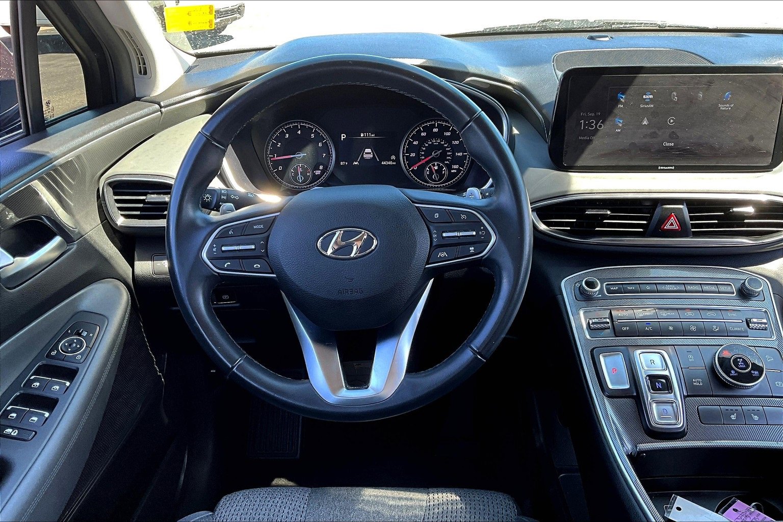 Used 2023 Hyundai Santa Fe SEL image 5