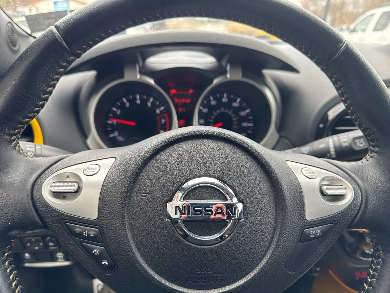Used 2016 Nissan Juke SV AWD/4WD image 36