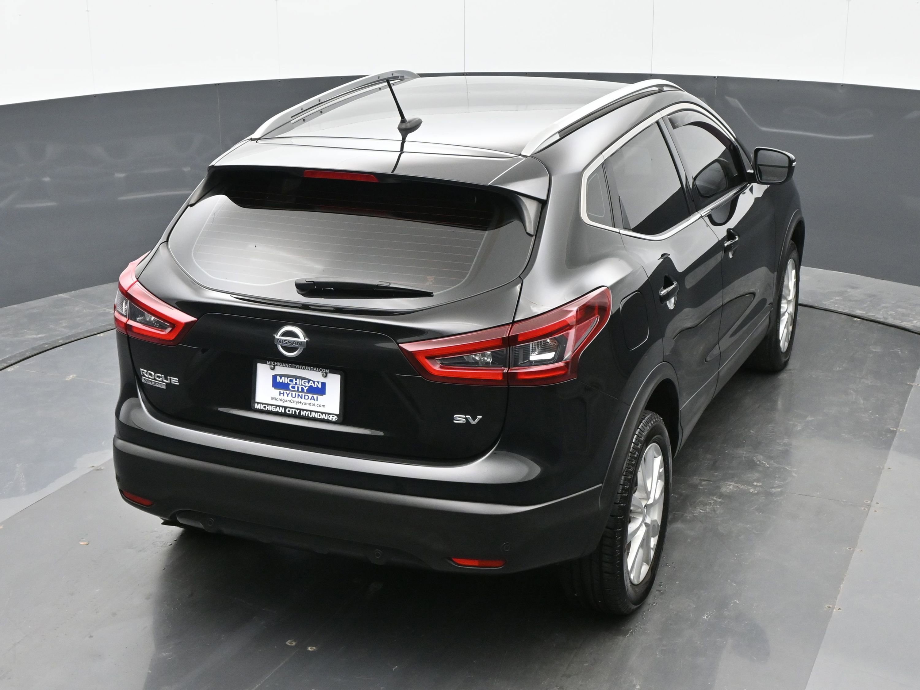 Used 2020 Nissan Rogue Sport SV image 35
