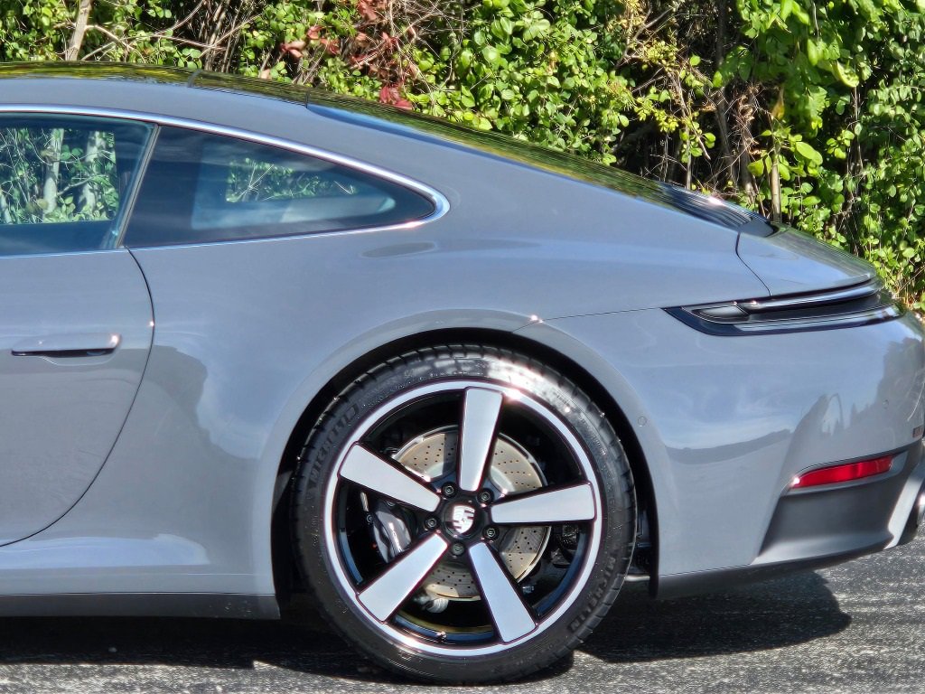 New 2026 Porsche 911 Carrera image 13