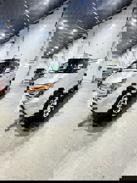 Used 2014 Ford Explorer Limited AWD/4WD image 4