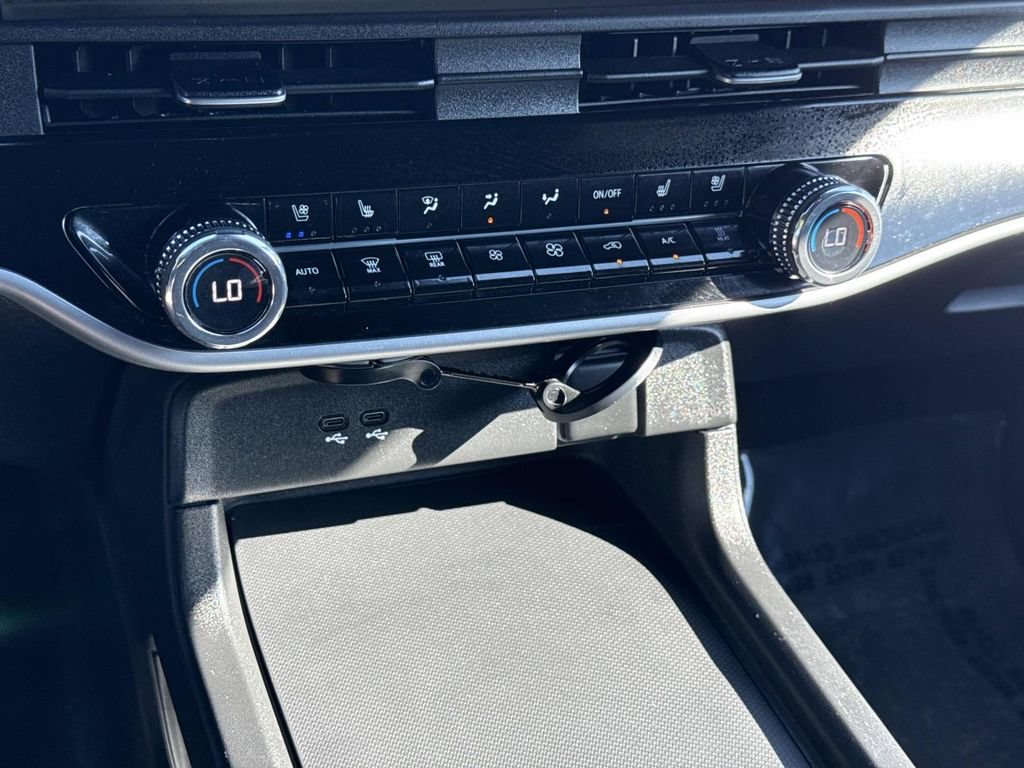 Certified 2024 Honda Prologue Elite image 6