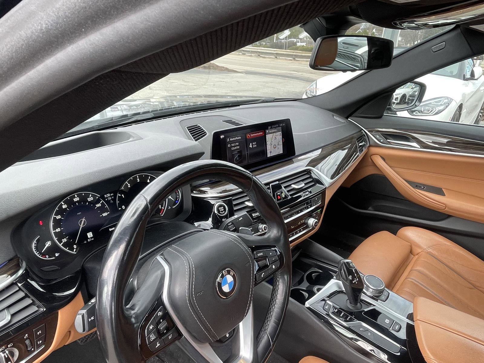 Used 2019 BMW 540i xDrive w/ Premium Package image 7