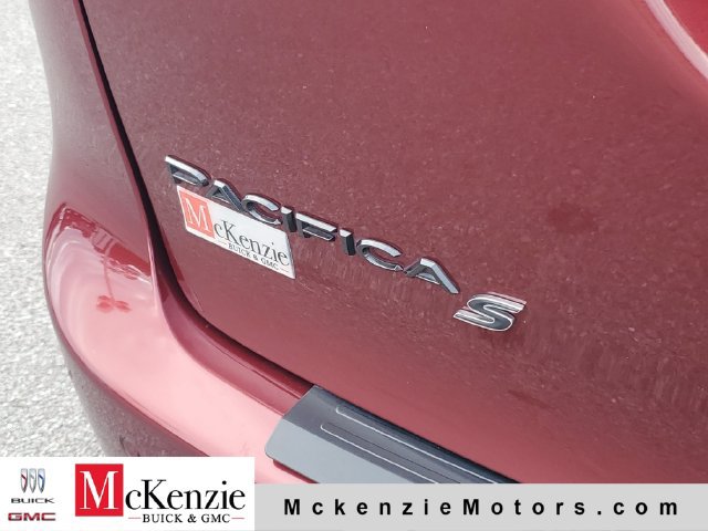 Used 2019 Chrysler Pacifica Touring-L Plus w/ Advanced Safetytec Group FWD image 31