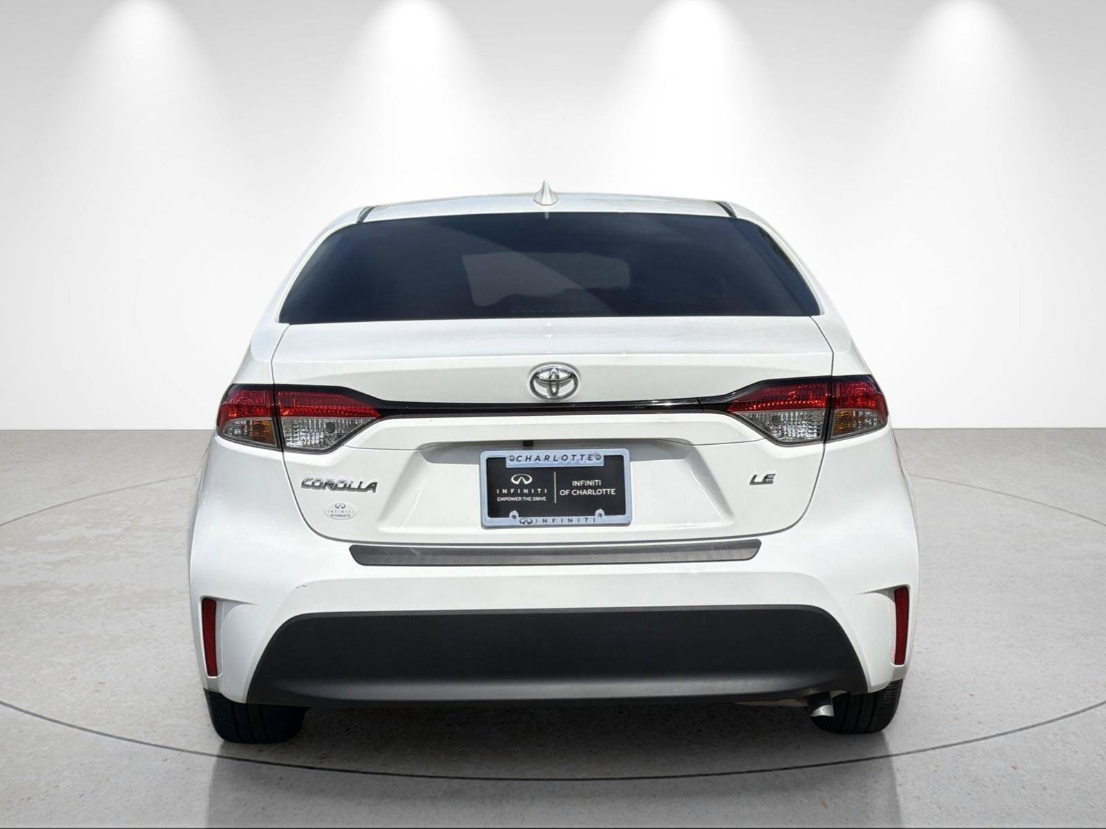 Used 2023 Toyota Corolla LE w/ Carpet Mat Package (TMS) FWD image 4