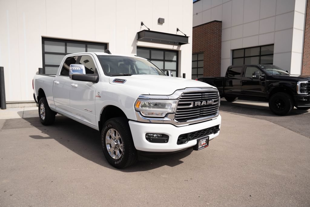 Used 2024 RAM 2500 Laramie AWD/4WD image 4
