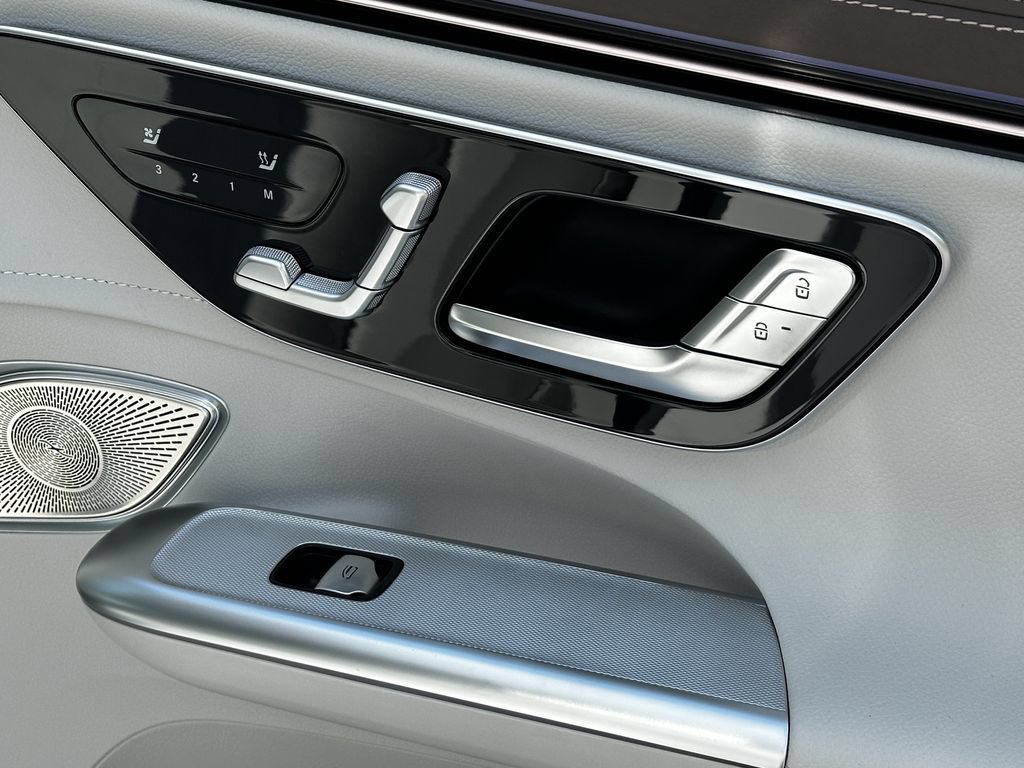 New 2027 Mercedes-Benz EQE 320+ SUV image 17