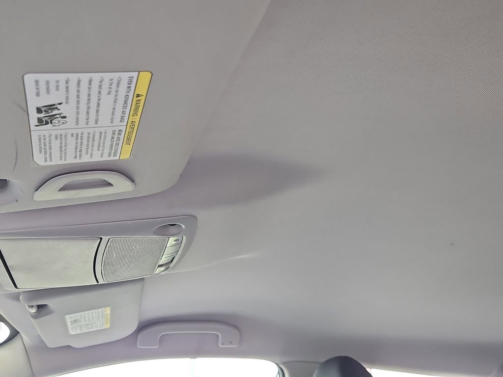 Used 2021 Nissan Rogue Sport S image 28